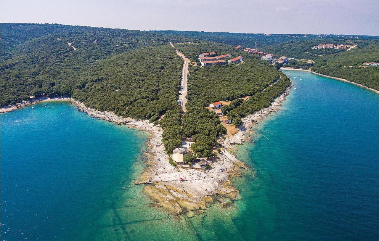 1 Bedroom Amazing Apartment In Peruški Εξωτερικό φωτογραφία