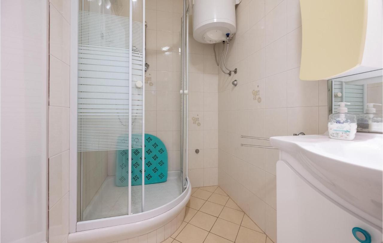 1 Bedroom Amazing Apartment In Peruški Εξωτερικό φωτογραφία